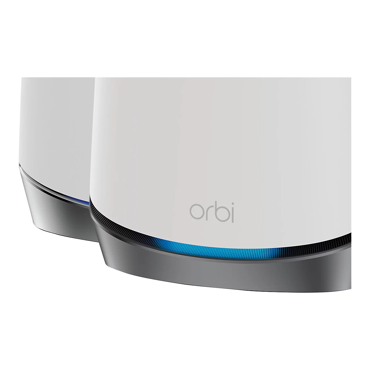 Nahaufnahme eines weißen Netgear Orbi Routers mit blauem Statuslicht am unteren Rand.