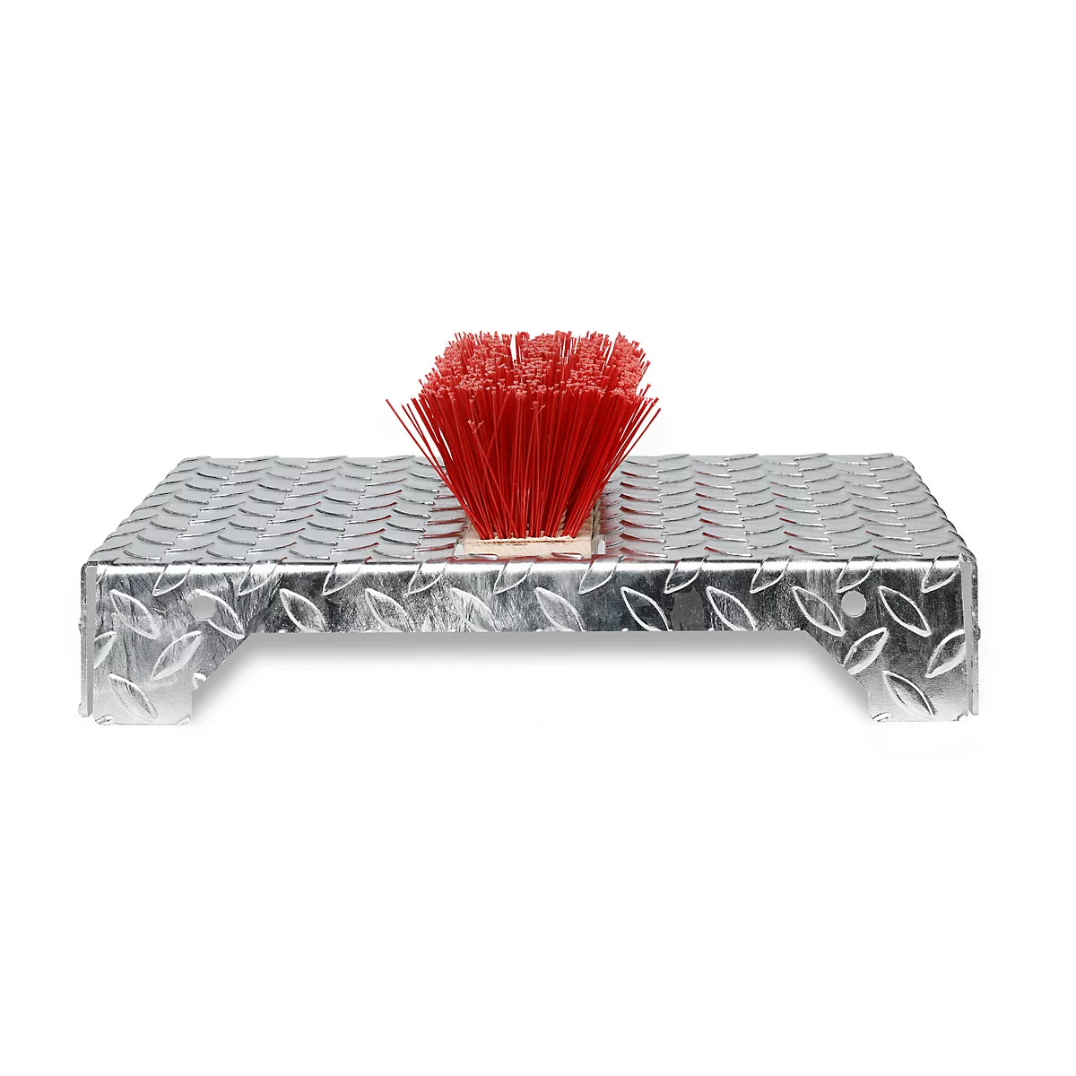 Tapis de sol en métal avec brosse rouge. Il a un motif en tôle larmée et un cadre rectangulaire.