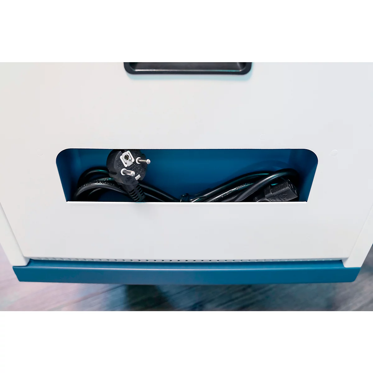 Notebook-Ladeschrank Good Connections GEMMA T16C, umrüstbar zum Ladewagen, für 16 Geräte, USB-C mit 18 W pro Port, abschließbar, weiß-blau