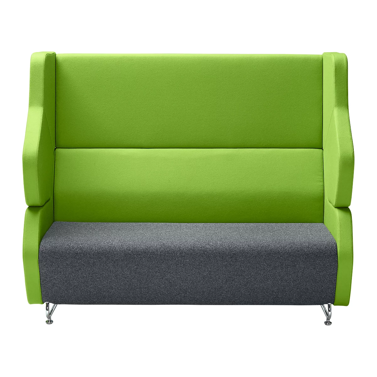 Ein grünes Sofa mit hoher Rückenlehne und grauer Sitzfläche. Die Armlehnen sind geschwungen und die Füße silbern.