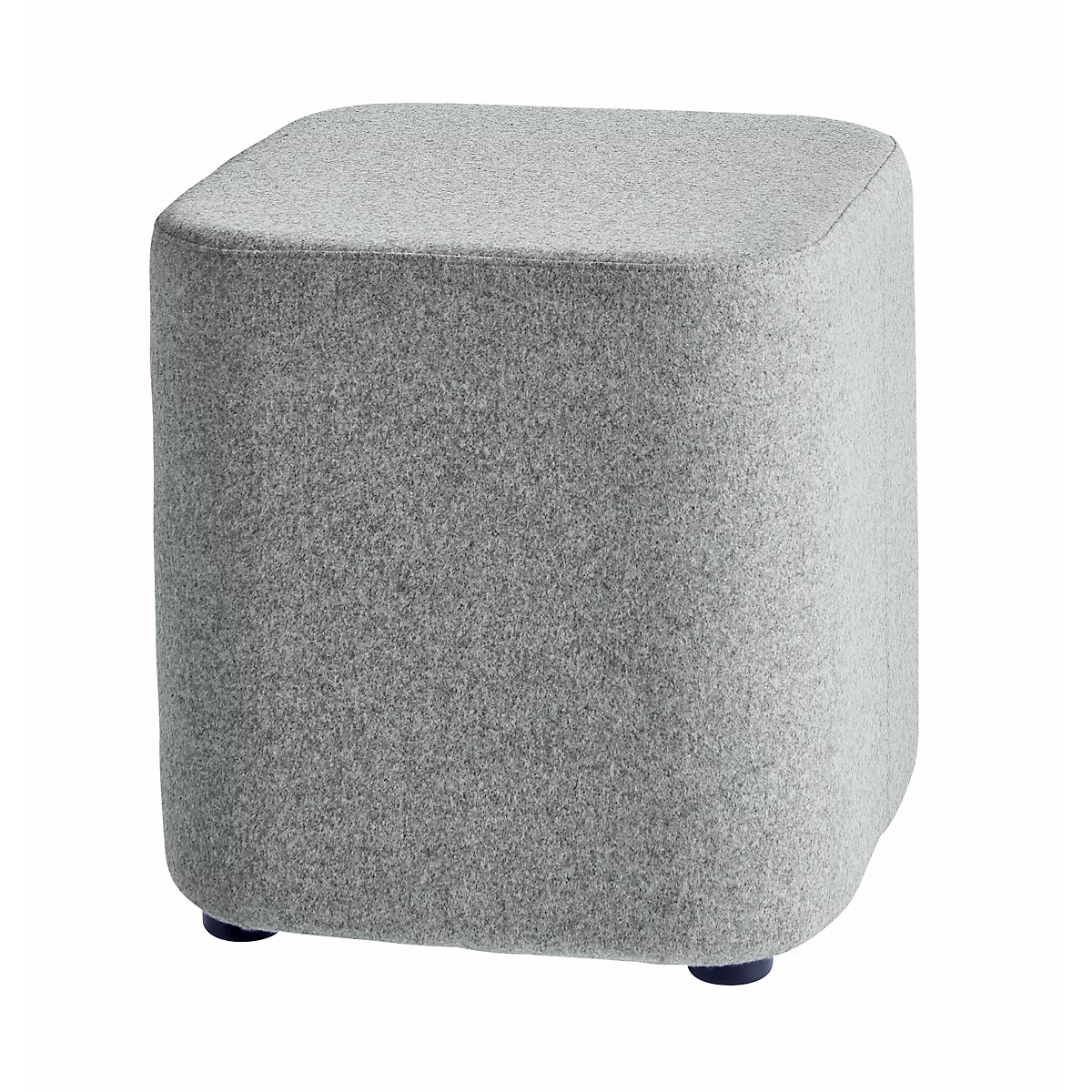 Grauer, quadratischer Hocker mit abgerundeten Kanten. Der Hocker steht auf vier kleinen, blauen Füßen.