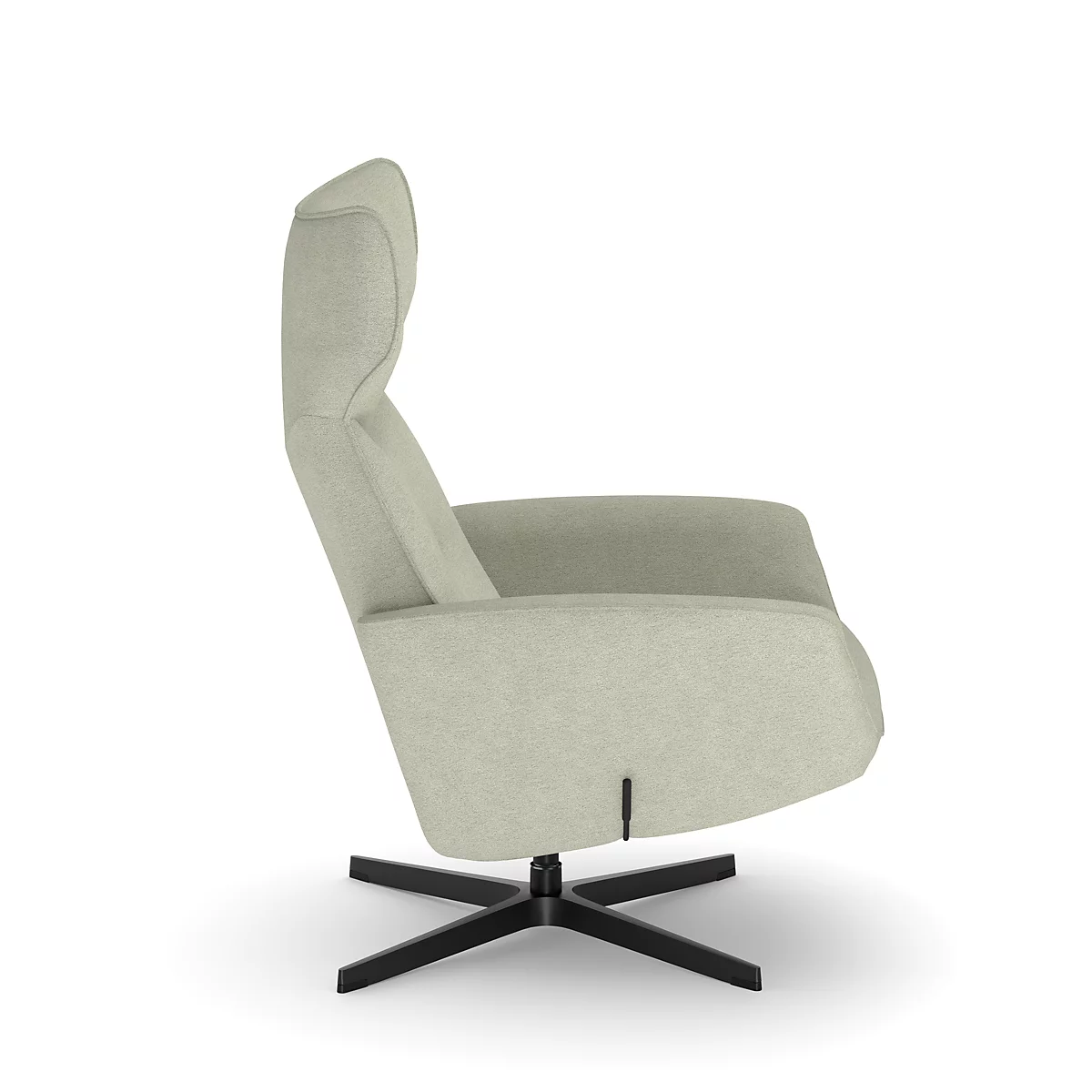 Beige fauteuil met hoge rugleuning. Zwart frame, tegen een witte achtergrond.
