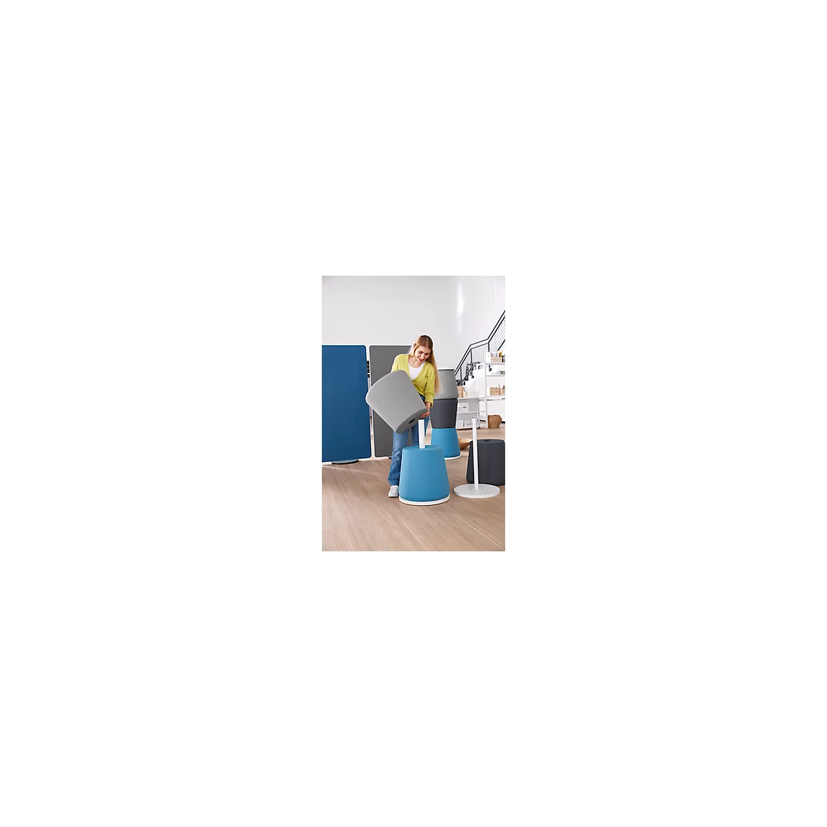 NowyStyl Pouf Set Versi, 3 Sitzhocker inklusive Tisch, blau/dunkelgrau/hellgrau/weiß