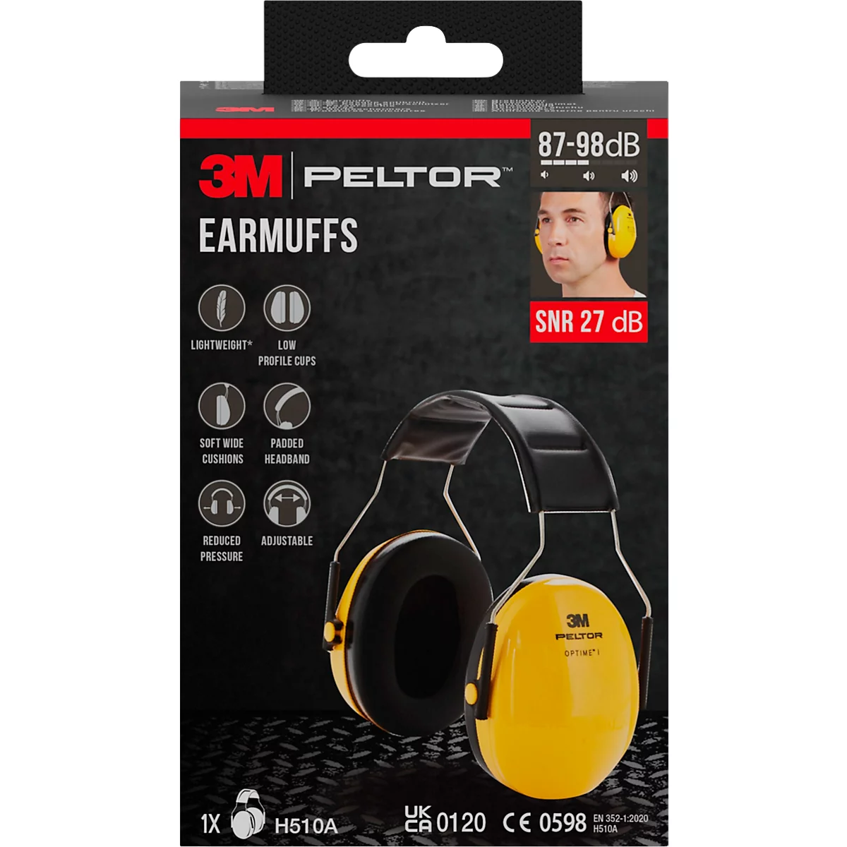 Verpakking met gele 3M Peltor oorkappen. De verpakking toont productkenmerken en een man die ze draagt. SNR 27 dB.