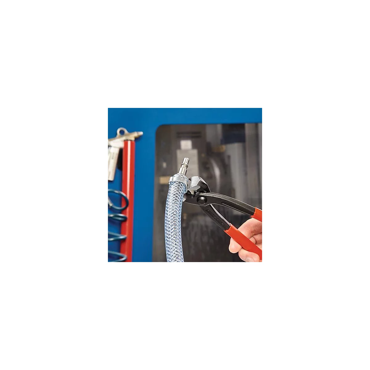 Oorklemtang Totaal l. 220mm kop zwarte atram. Plastic deksel
