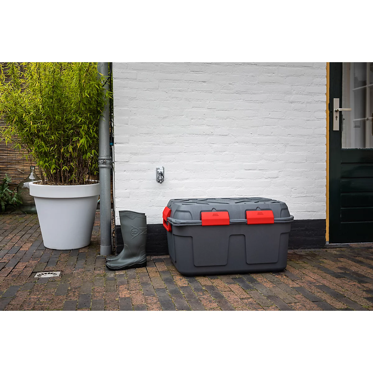 Opbergbox Sunware Q-LINE - L 790 x B 425 x H 425 mm - 130L - waterdicht - met handvat - 6 sluitclips - antraciet/rood