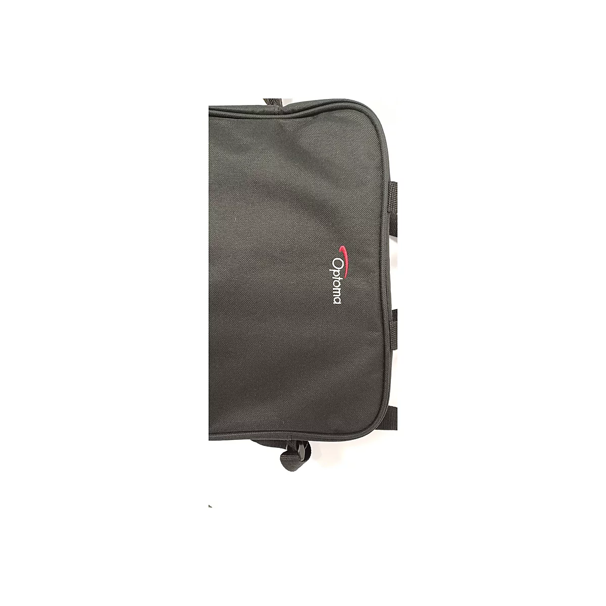 Schwarze Tragetasche, mit rotem Optoma-Logo. Helle Umgebung.