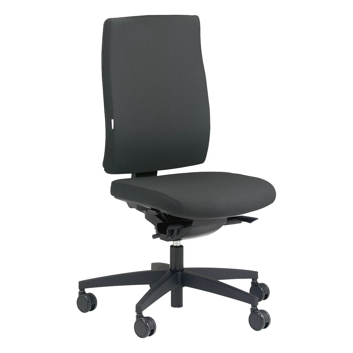 Black office chair with backrest, seat, armrests, and castors. On a white background.