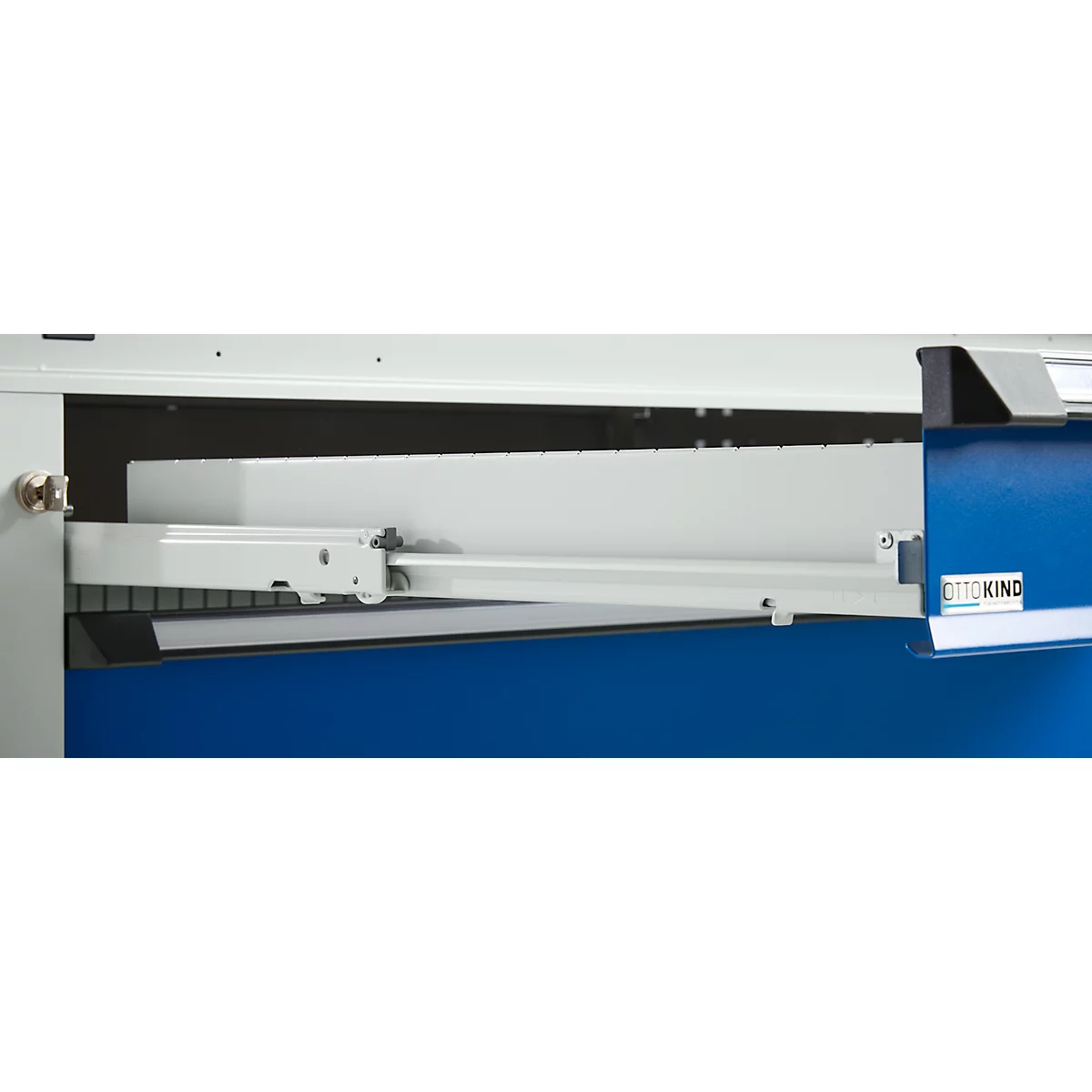 Otto Kind brede werkbank type 405, beuken multiplex blad, tot 1.200 kg, B 1524 x D 750 x H 850 mm, staal, centrale vergrendeling, lichtgrijs/gentiaanblauw