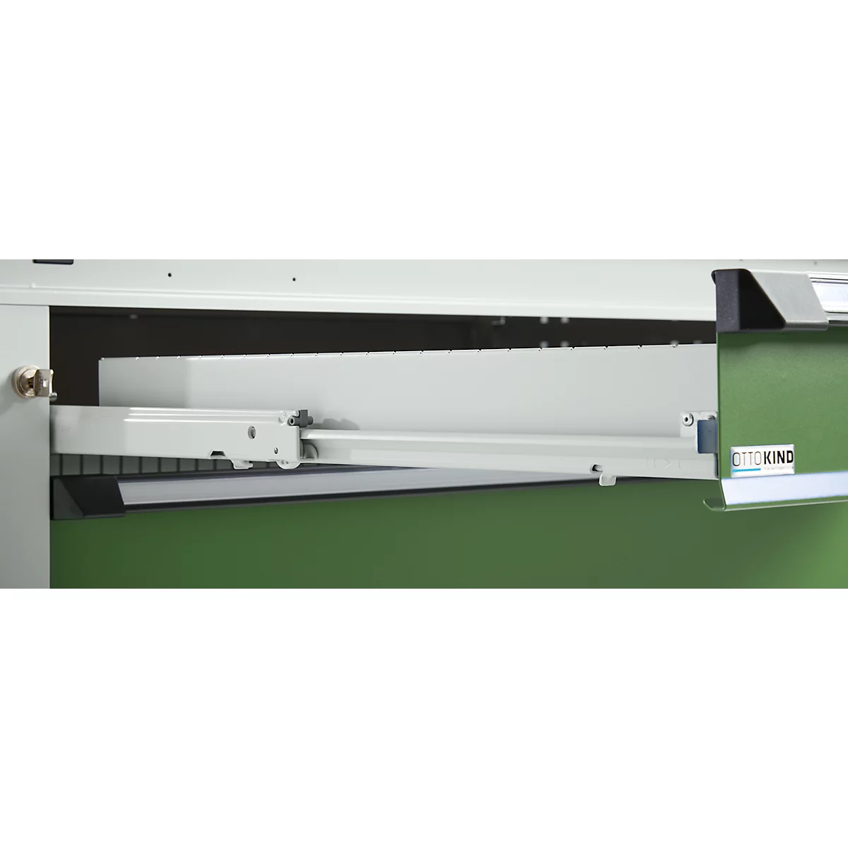 Otto Kind Breitfachwerkbank Typ 405, Buche Multiplexplatte, bis 1.200 kg, B 1524 x T 750 x H 850 mm, Stahl, Zentralverschluss, lichtgrau/resedagrün