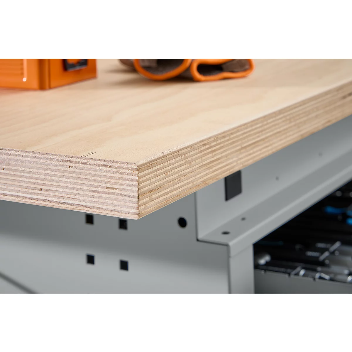 Otto Kind Breitfachwerkbank Typ 405, Buche Multiplexplatte, bis 1.200 kg, B 1524 x T 750 x H 850 mm, Stahl, Zentralverschluss, weißaluminium/tiefschwarz