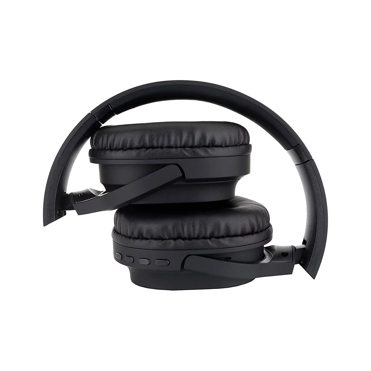 Schwarzer, zusammengeklappter Kopfhörer vor weißem Hintergrund. Sichtbar sind Ohrmuscheln, Bügel und Bedienelemente.