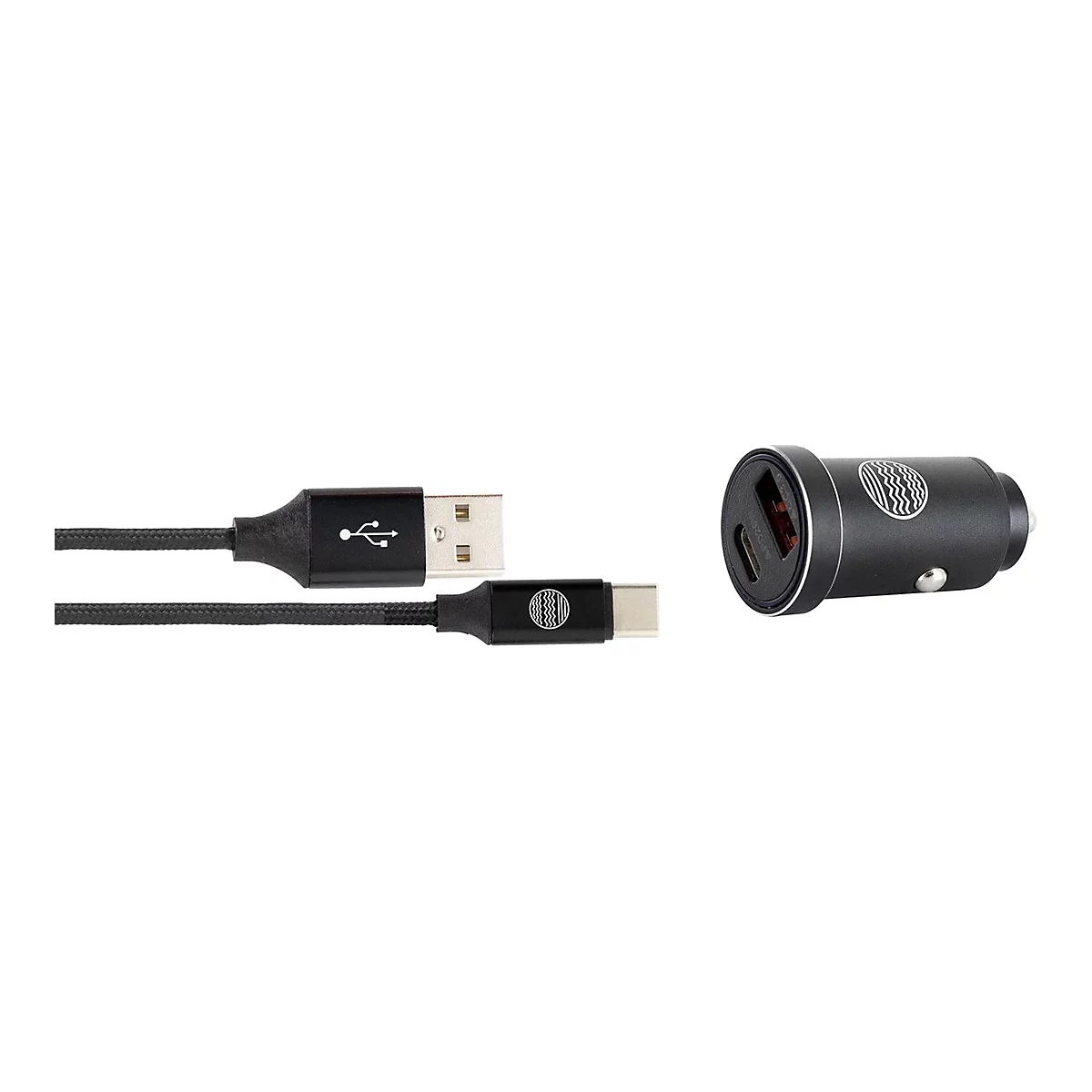 Schwarzes USB-Kabel und Autoladegerät auf weißem Hintergrund. Das Kabel hat einen USB-A- und USB-C-Anschluss.