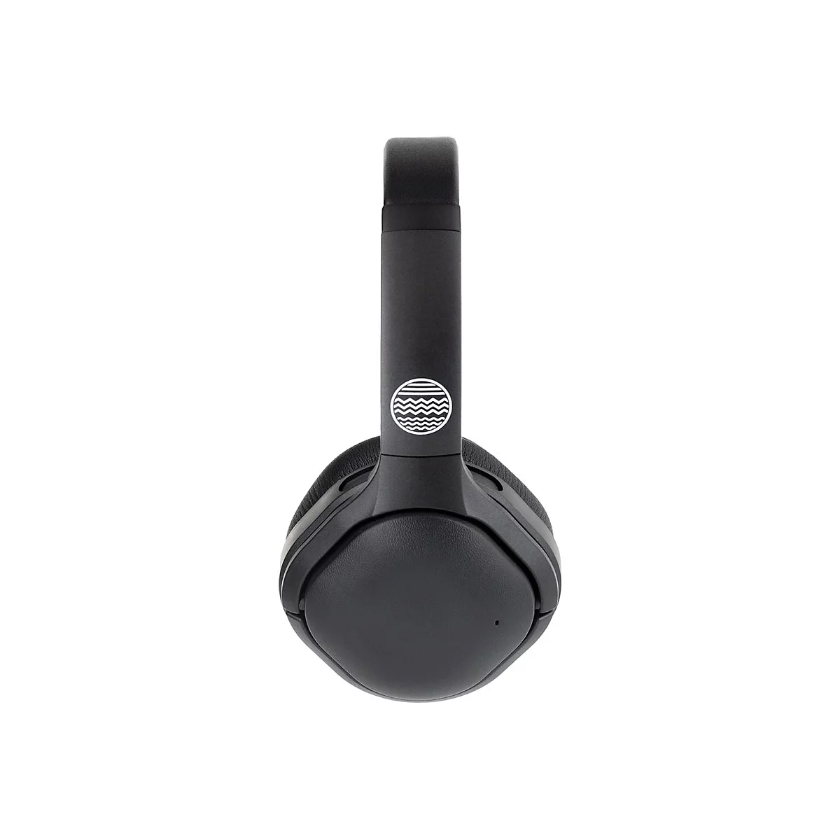 Schwarzer Kopfhörer, frontal. Auf dem Bügel ein Wellenlogo.