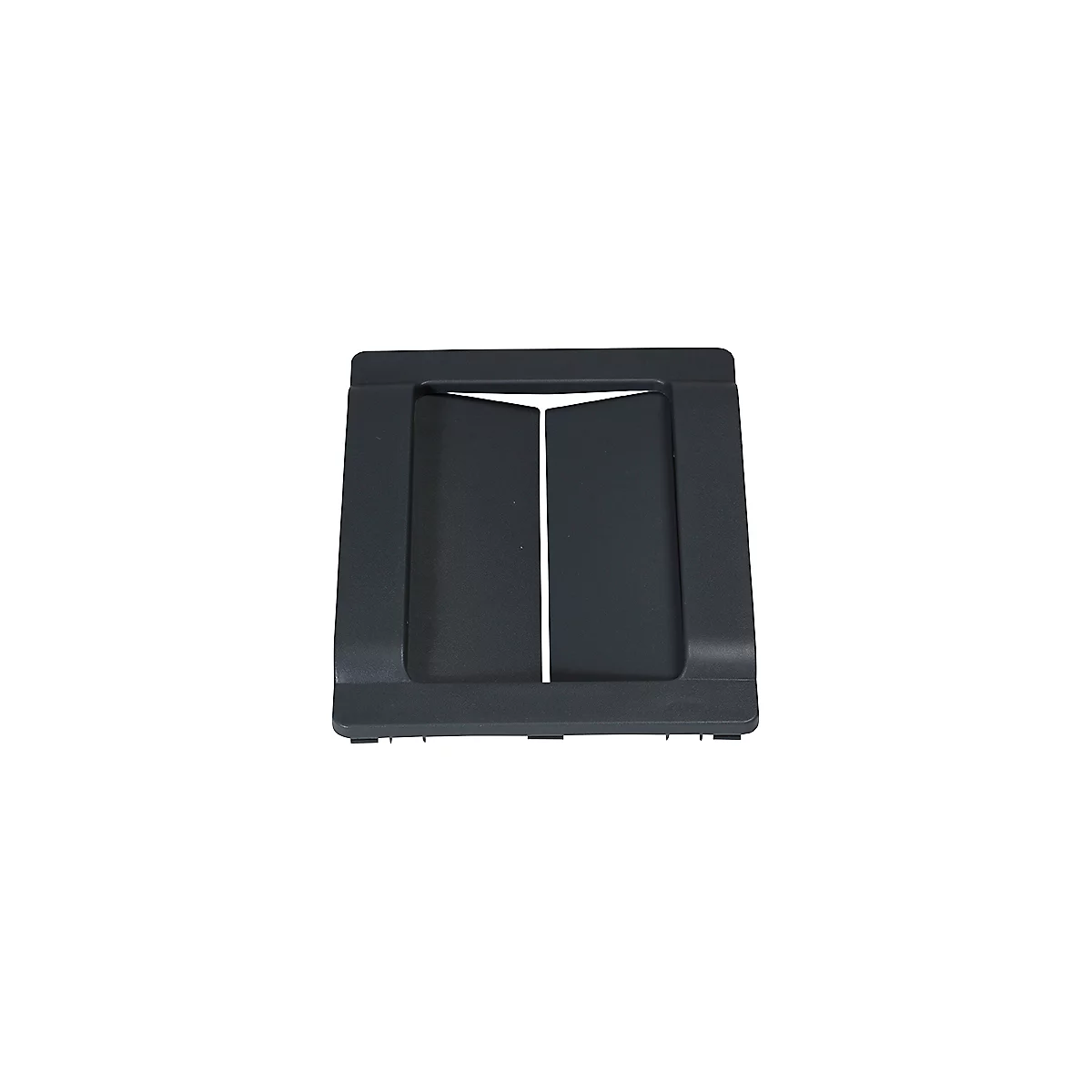 Plaque de plastique grise avec deux découpes rectangulaires.