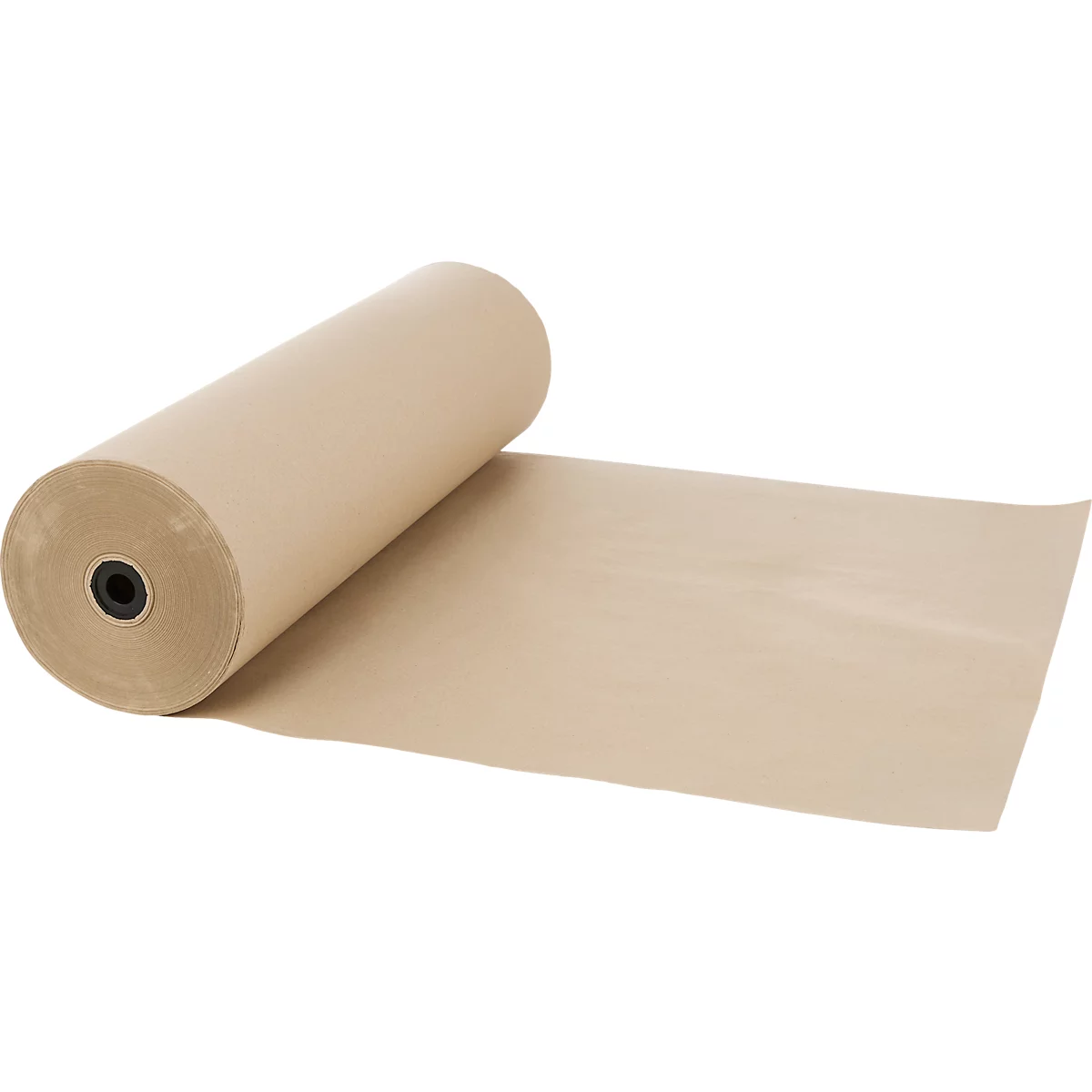 Eine Rolle hellbraunes Packpapier, teilweise abgerollt, vor weissem Hintergrund.