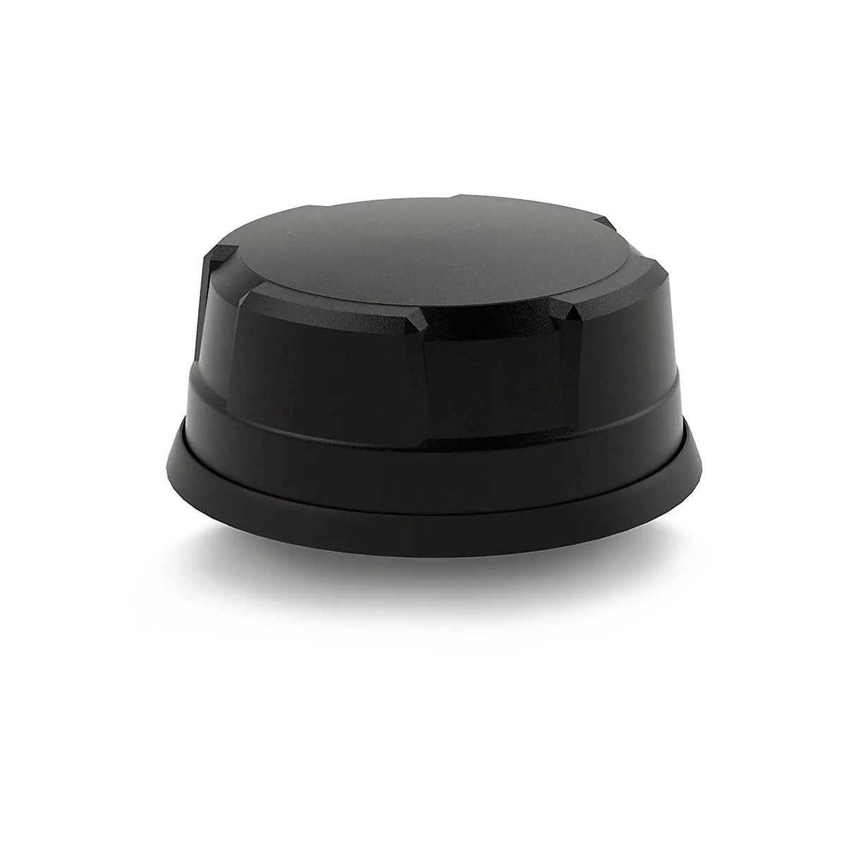 Schwarzes, zylindrisches Objekt, leicht geneigt, mit flachem Deckel. Unterer Rand mit Schattenwurf.