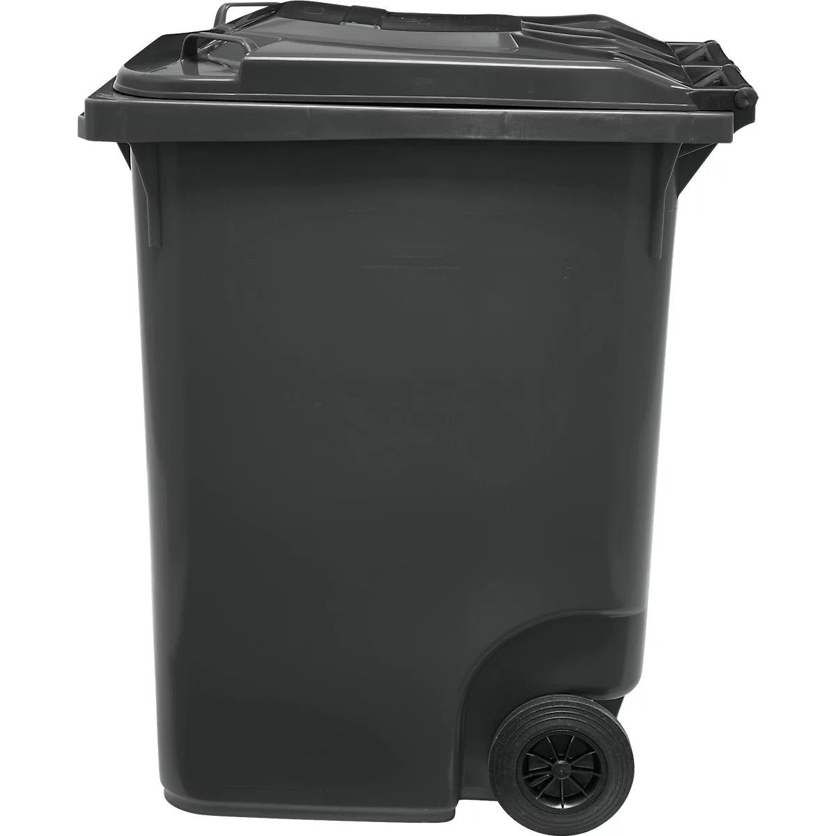 Contenedor de basura gris con tapa y ruedas. Plástico.