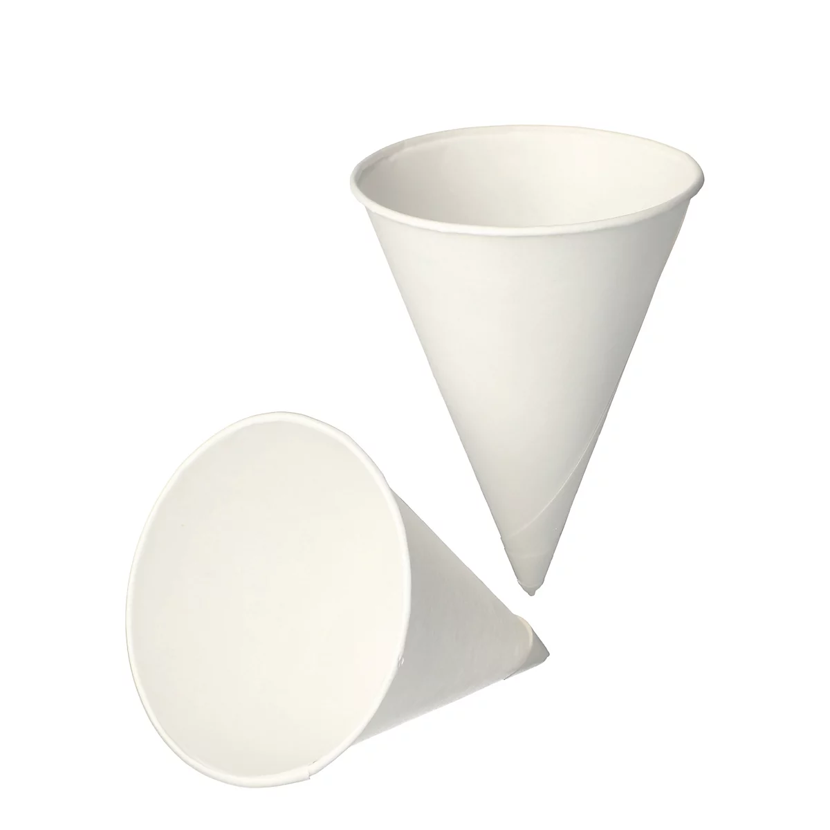 Zwei weiße Papierbecher in konischer Form, einer liegt, der andere steht.