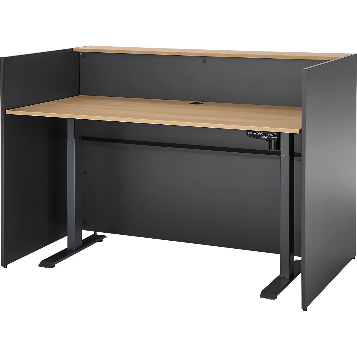 Un bureau gris avec un plateau en bois et des cloisons noires. En dessous se trouve un réglage électronique de la hauteur.