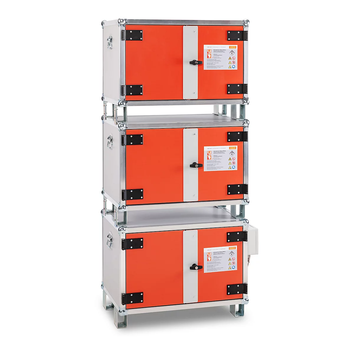 Pieds d'empilage pour l'armoire de charge de batterie CEMO Basic/Premium/Premium Plus et l'armoire de stockage de batterie, permet un empilage peu encombrant des armoires, 4 pièces, argenté