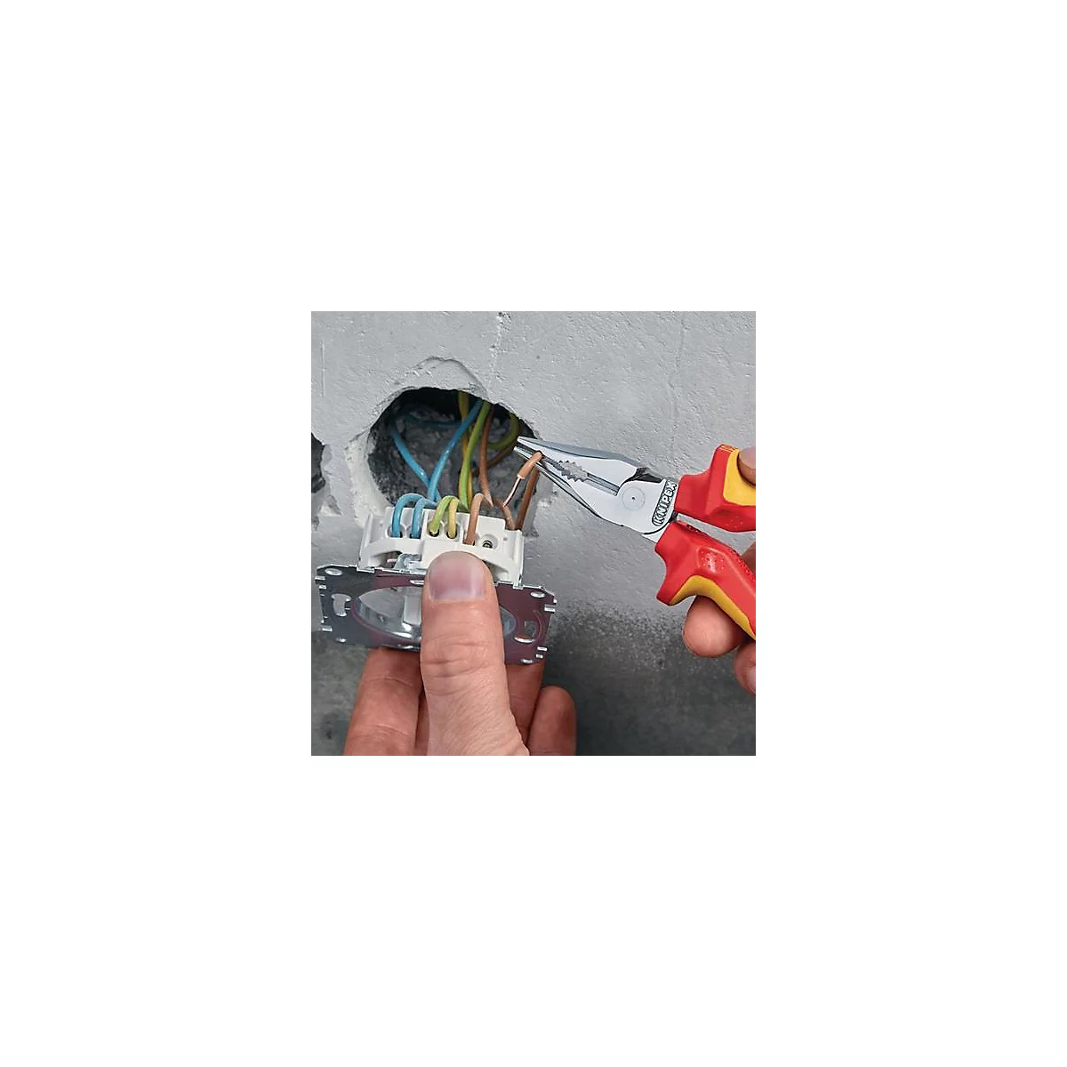 Pince combinée pointue L.145mm gaine multi-composants chromée VDE KNIPEX