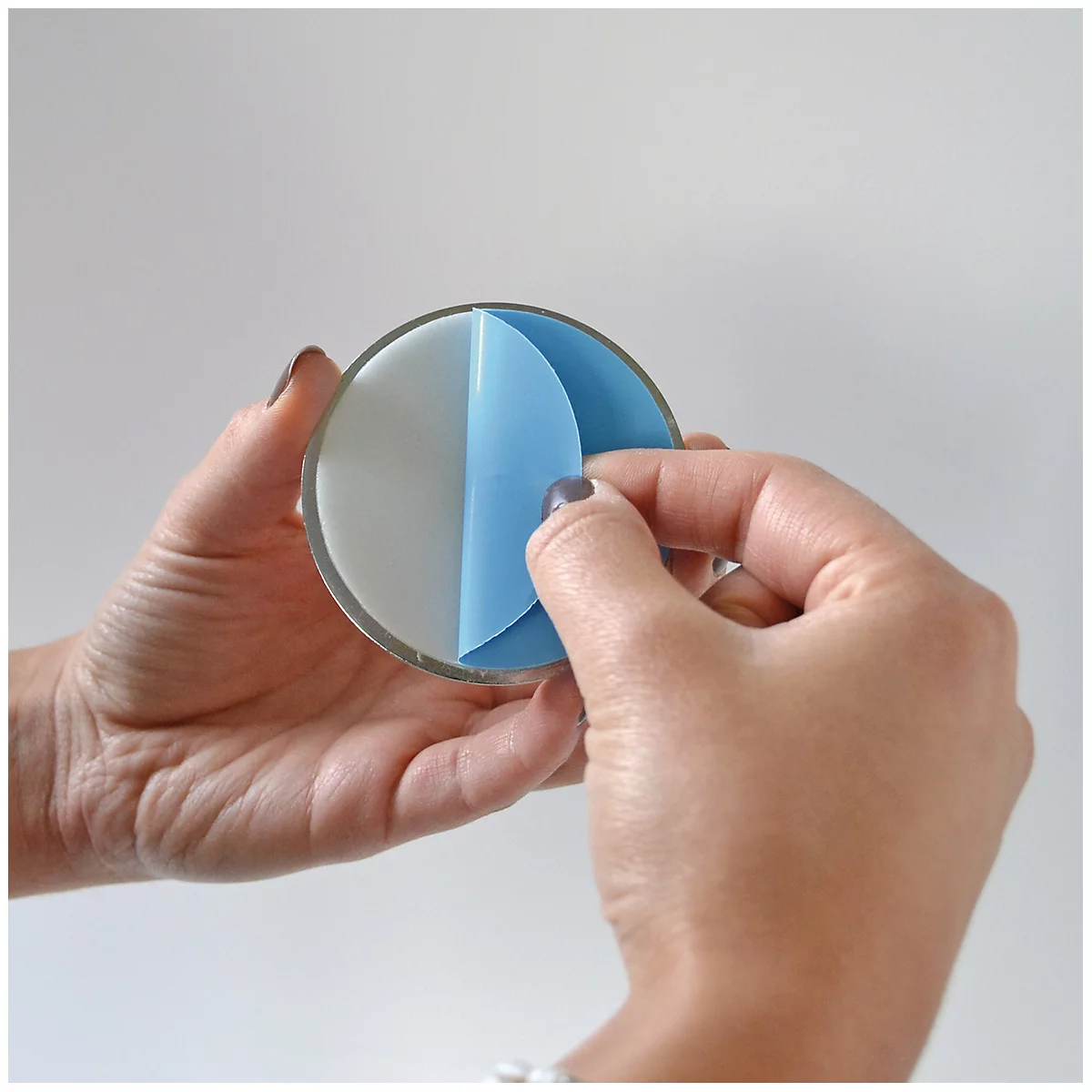 plaque de montage brennenstuhl® BR 1000, pour détecteur de fumée, rond, magnétique, autocollant, 2 pièces, Ø 70 mm, métal