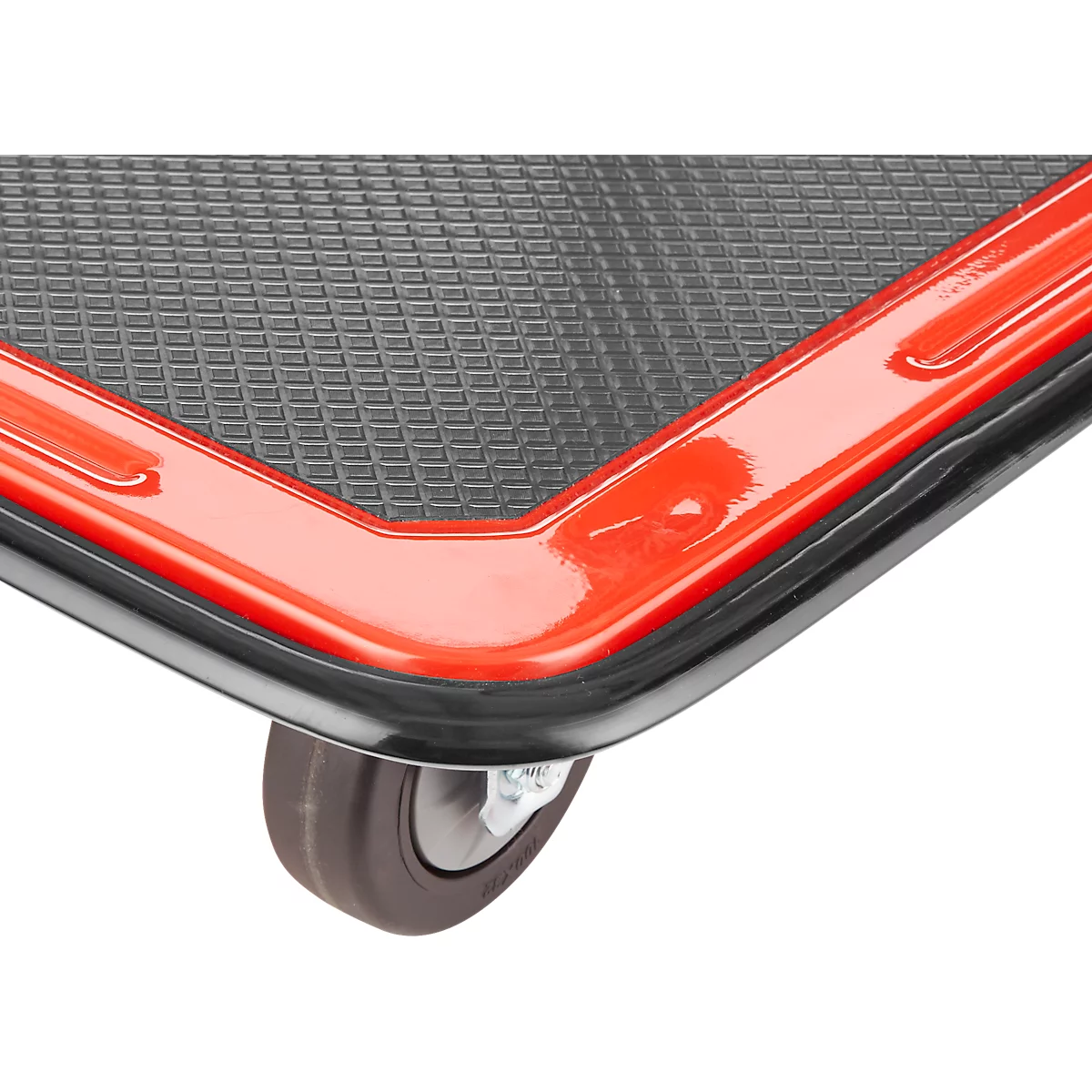 Rood frame van een transportkar. Donker roloppervlak, zwart rubber. Het wiel bevindt zich linksonder.