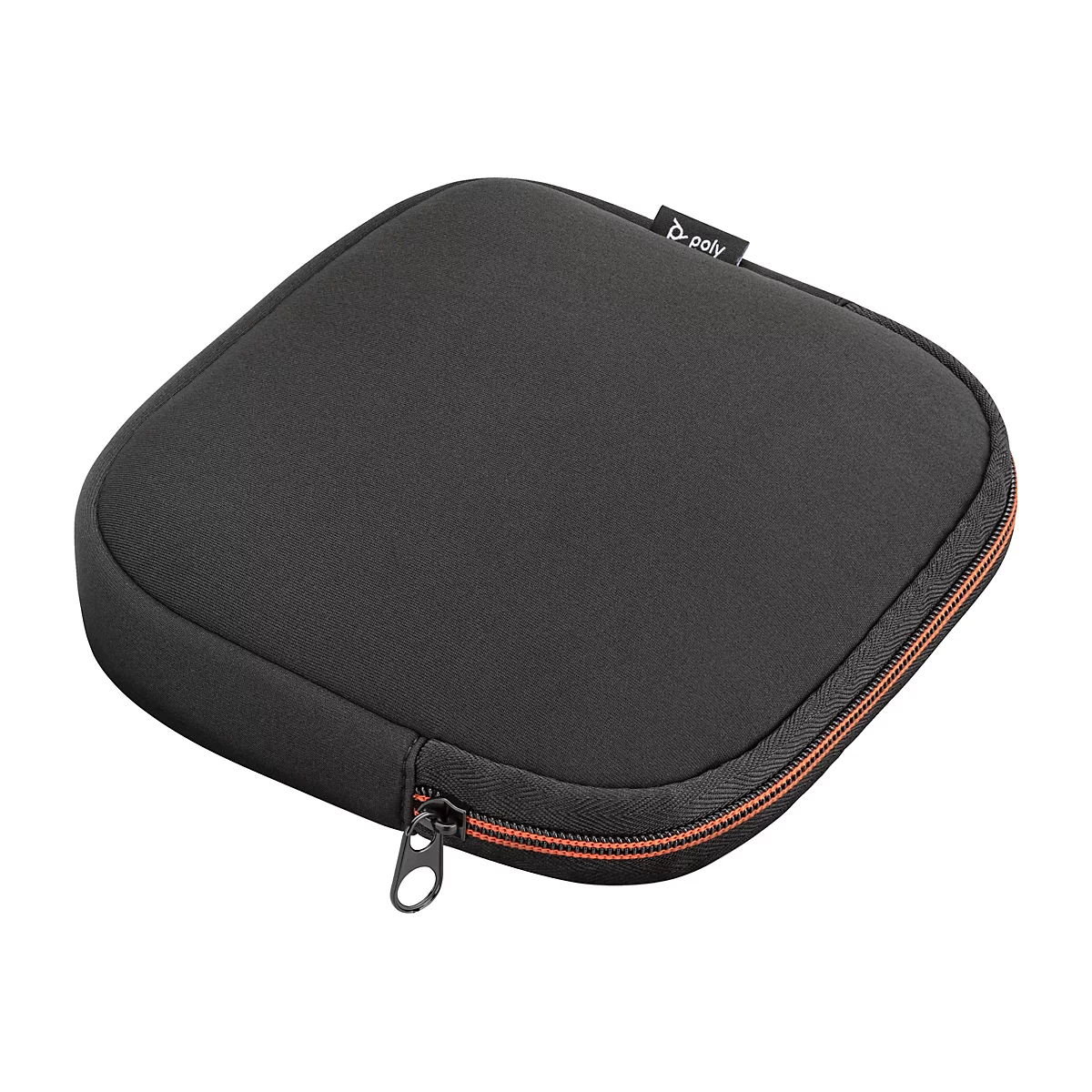 Schwarze, rechteckige Tasche, Reißverschluss mit orangefarbenem Innenfutter. Oben links Logo von Poly.