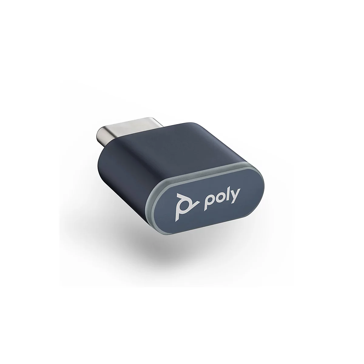 Ein dunkelgrauer USB-C-Adapter mit silbernem Anschluss. Auf der Vorderseite das Logo und der Schriftzug "poly".