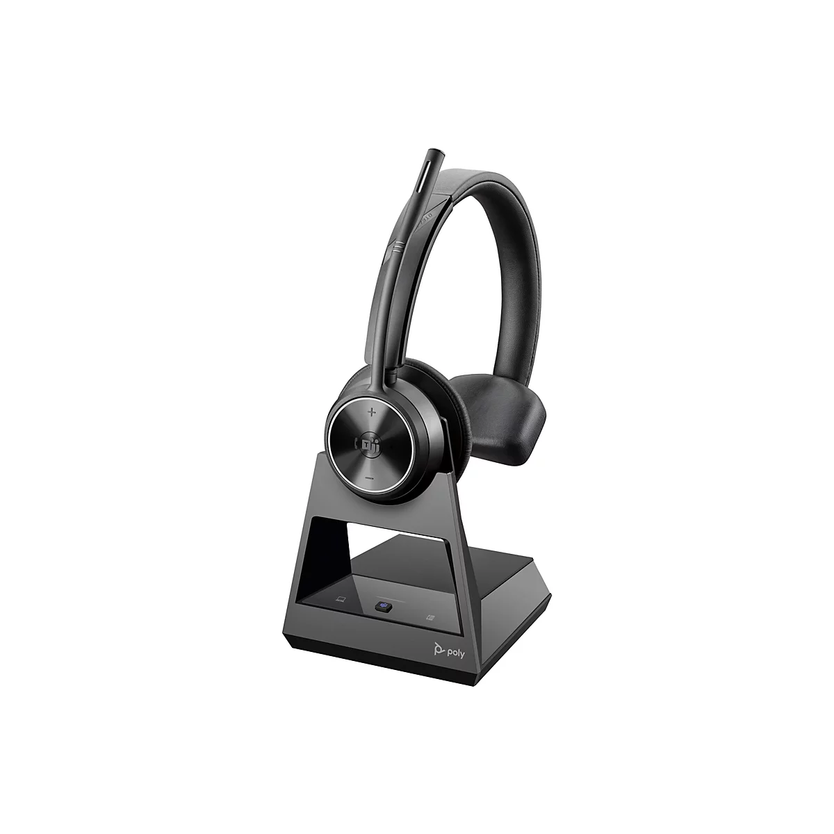 Schwarzes Poly Voyager Headset auf einer passenden Ladestation vor weißem Hintergrund.