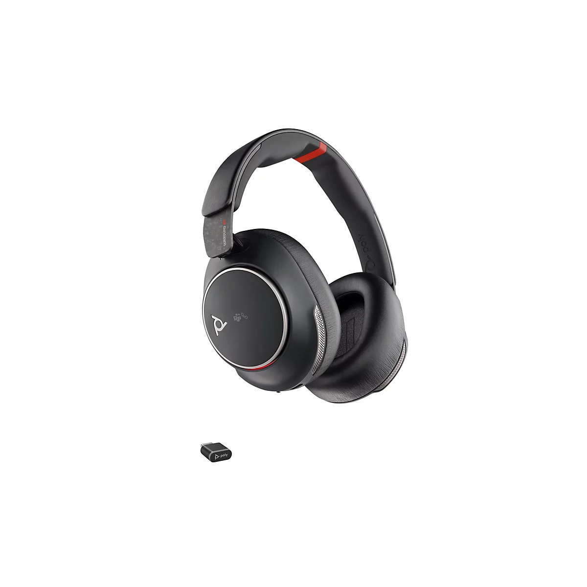 Schwarzer Over-Ear-Kopfhörer mit rotem Akzent und USB-Empfänger, isoliert vor weißem Hintergrund.