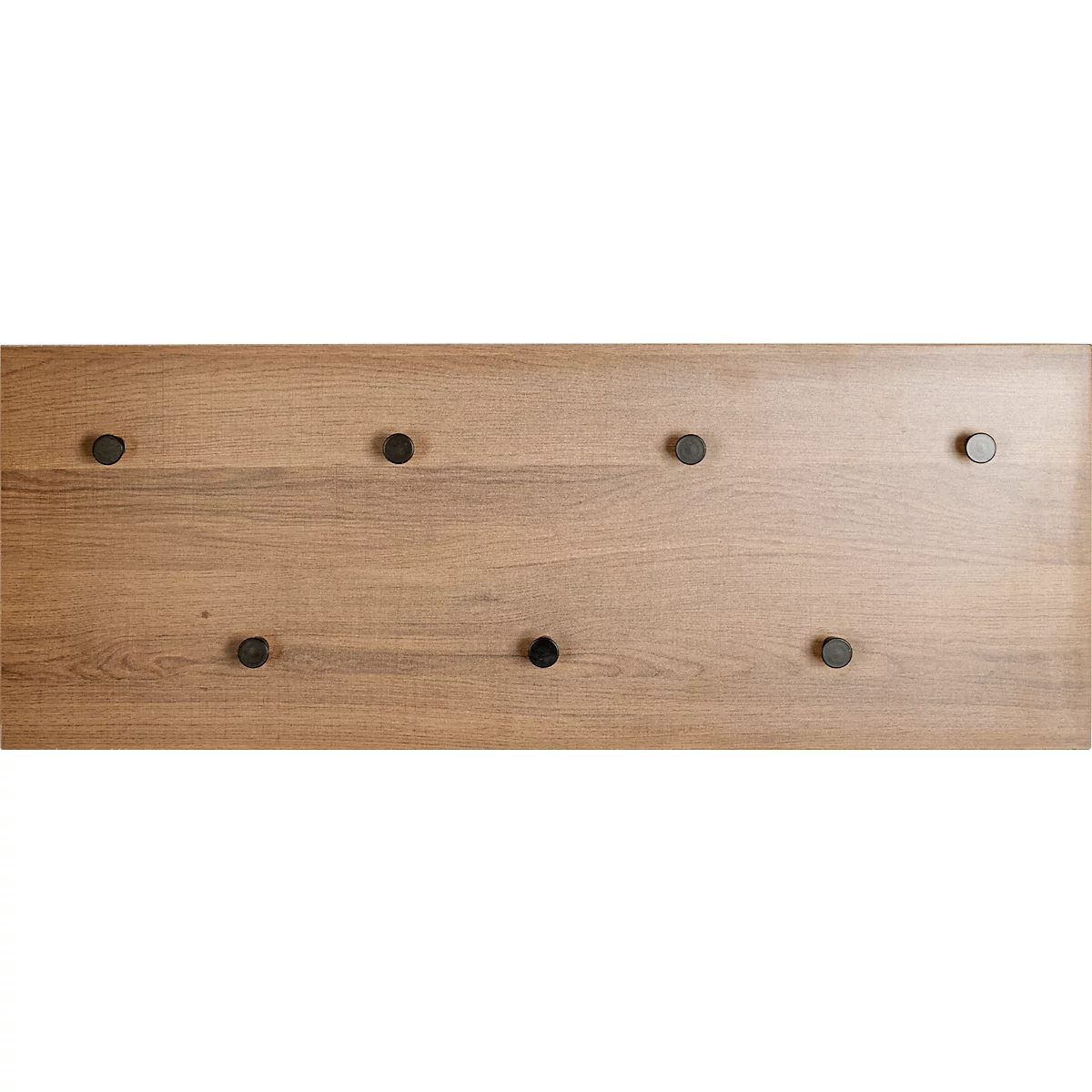 Panneau de bois avec huit boutons foncés disposés en deux rangées.
