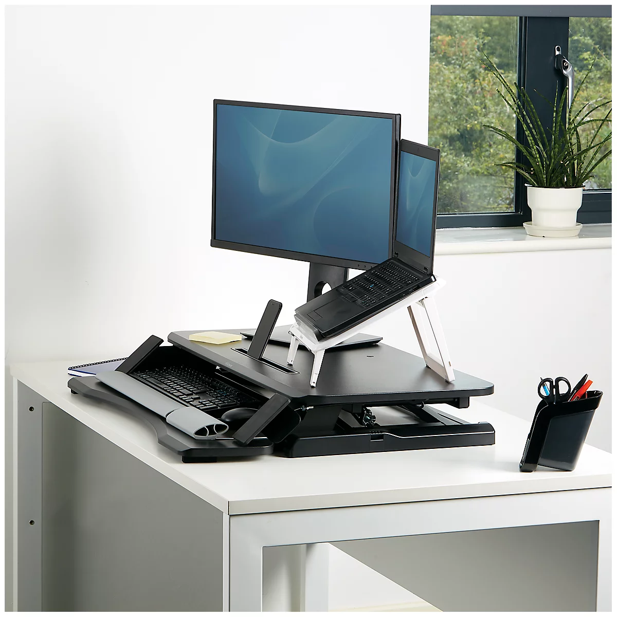 Poste de travail assis/debout Fellowes Corsivo, jusqu'à 17 kg, L 615 x P 800 x H 110 mm, noir