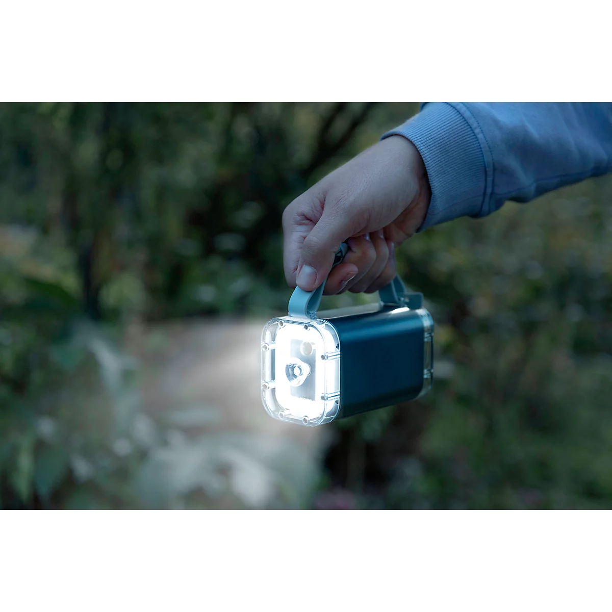 Powerbank Ansmann PB4100, Akkukapazität 40000 mAh, 2 x USB-A und 2 x USB-C, als Taschenlampe verwendbar, TFT-LCD Display, IP67, Aluminium, silber