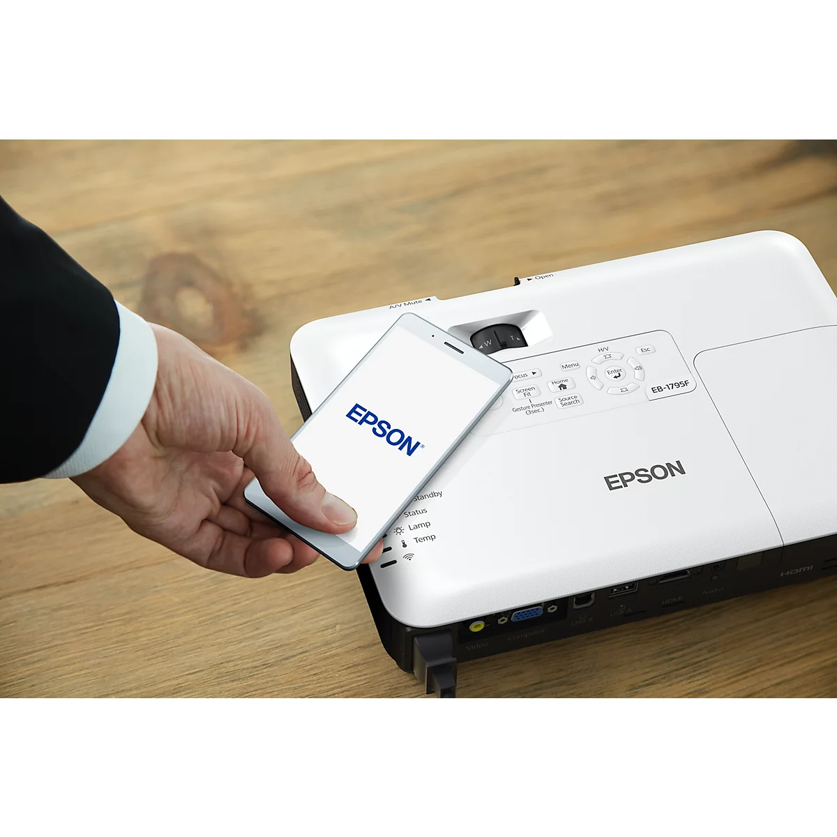 Projecteur 3LCD EPSON EB-1780W, mobile, HD Ready WXGA, 3 000 lumens, contraste 10 000:1, blanc
