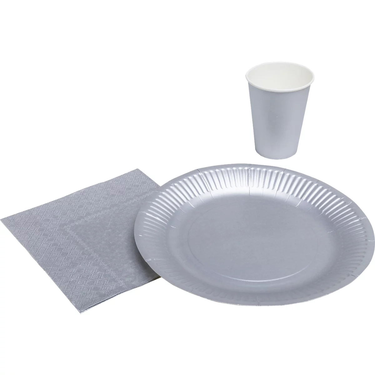 Graue Pappteller, Serviette und Becher. Teller mit Rillen, Becher weiss innen.