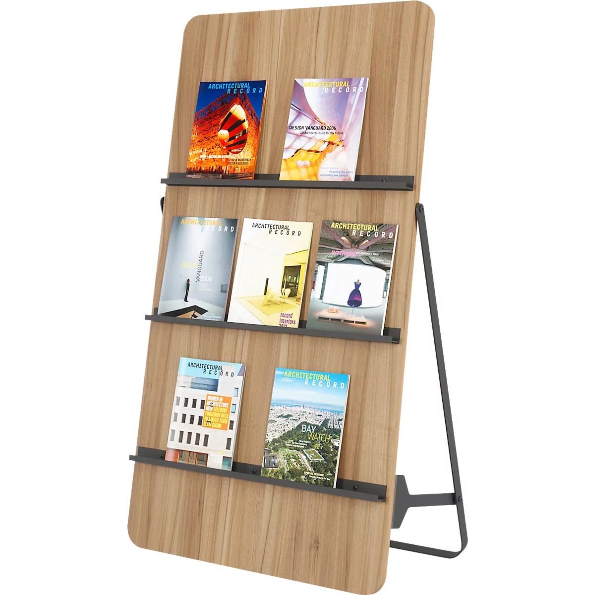 Ein Bücherregal aus Holz mit Büchern, die auf drei Ebenen stehen. Schwarzes Metallgestell. Architekturzeitschriften sind sichtbar.