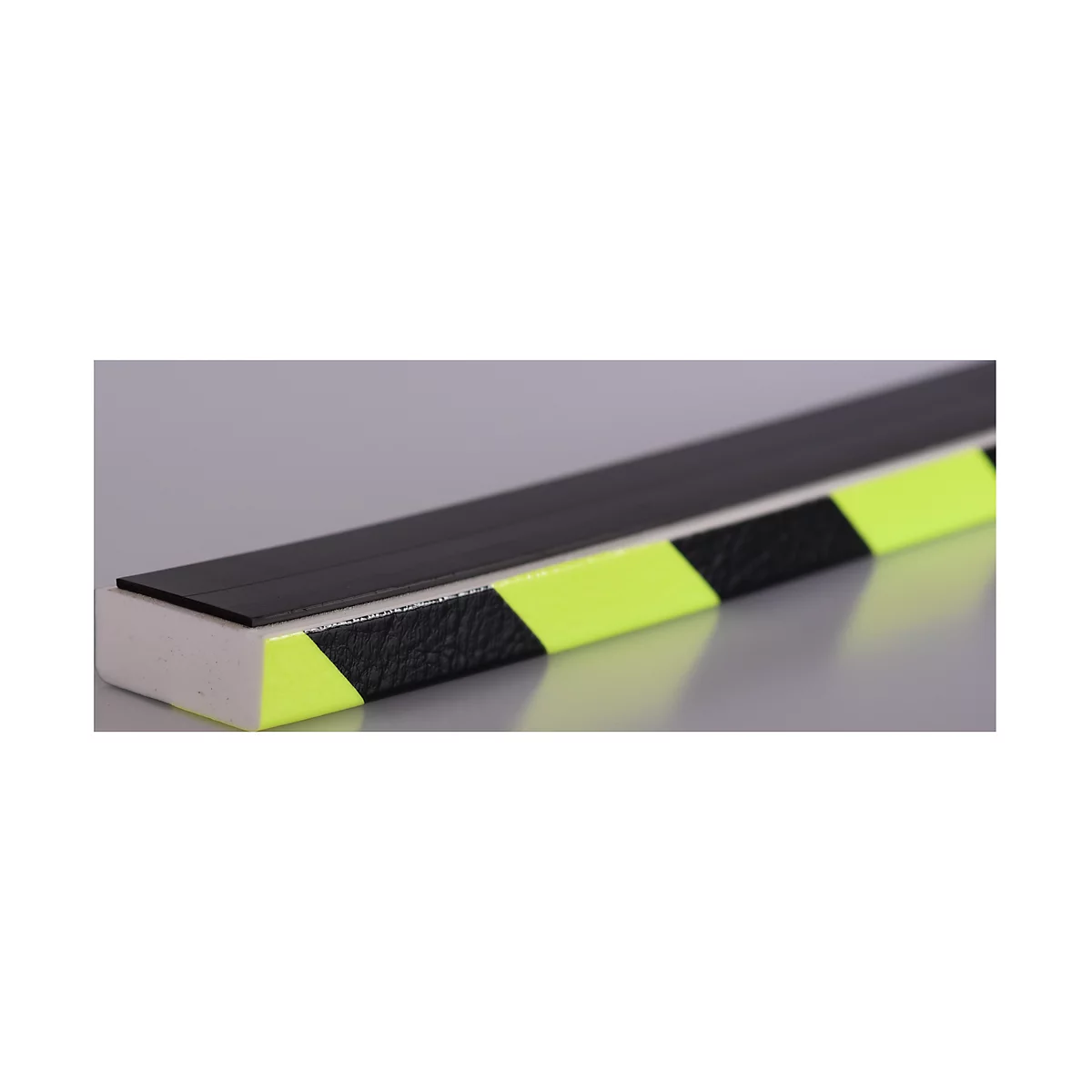 Protección de superficies tipo D, pieza de 1 m, amarillo/negro, fluorescente de día