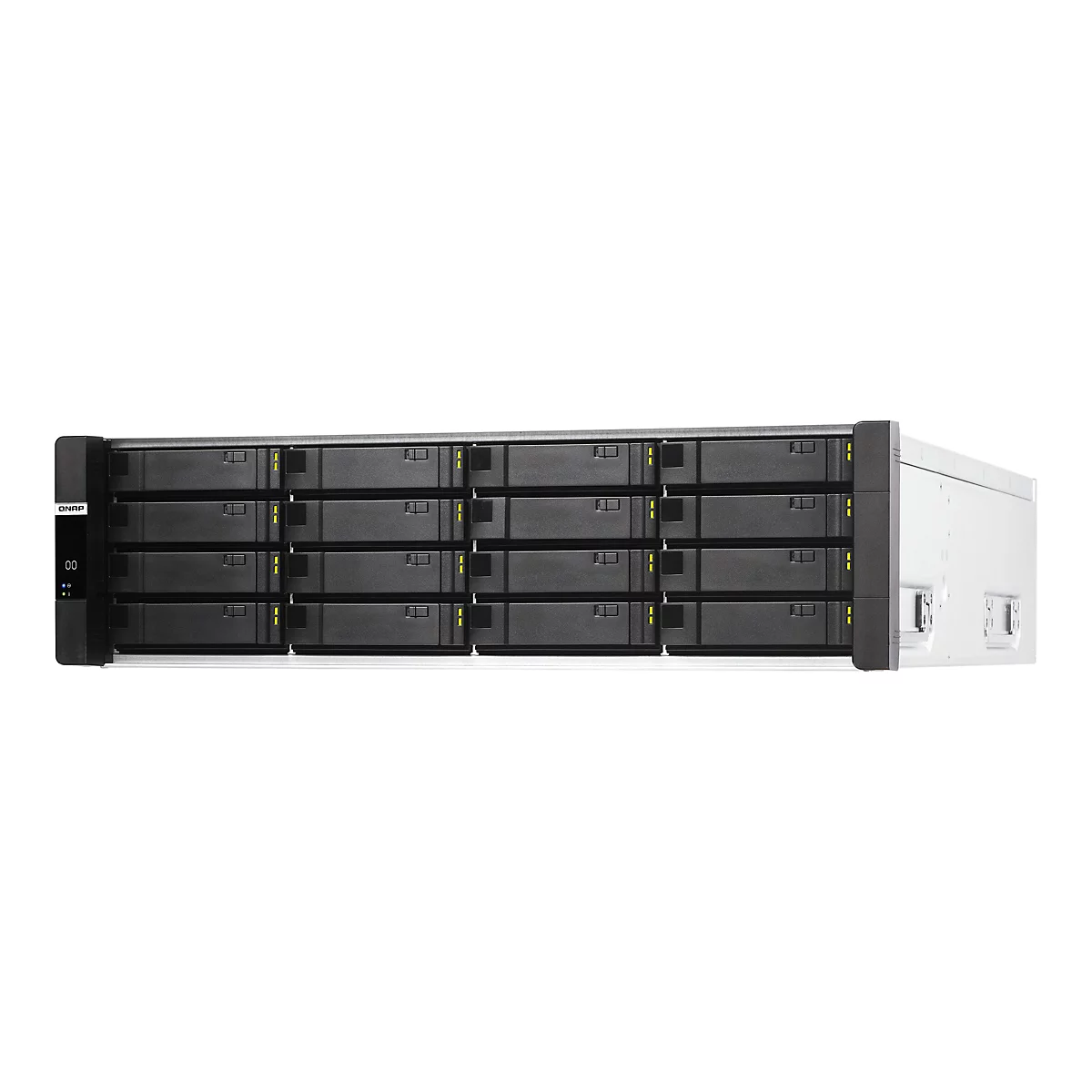 Schwarzer QNAP Server mit 16 Festplatteneinschüben vor neutralem, weißem Hintergrund.