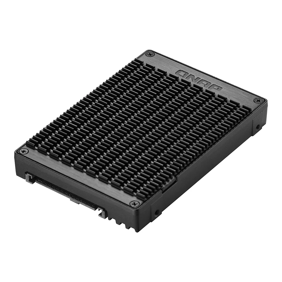 Schwarzes QNAP-Speichergerät mit Kühlrippen und Schrauben. Aufschrift: QNAP.