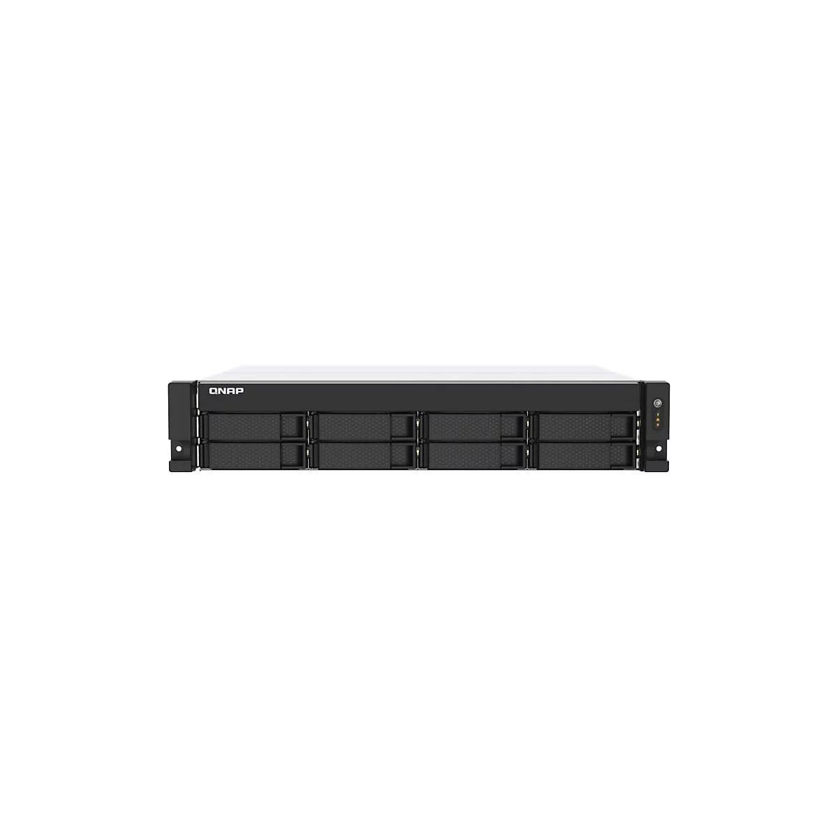 Schwarzes QNAP NAS-Gerät. Auf der Vorderseite sind acht Einschübe zu sehen, das Gerät ist für den Einbau in ein Rack konzipiert.
