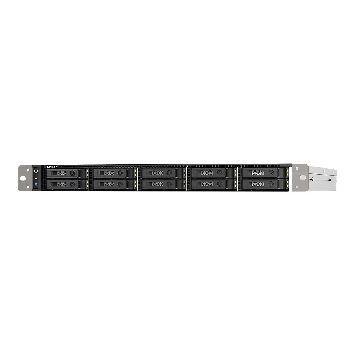 Ein schwarzes QNAP-NAS-Gerät, das auf einem weißen Hintergrund steht. Es hat mehrere Einschübe für Festplatten und diverse LEDs.