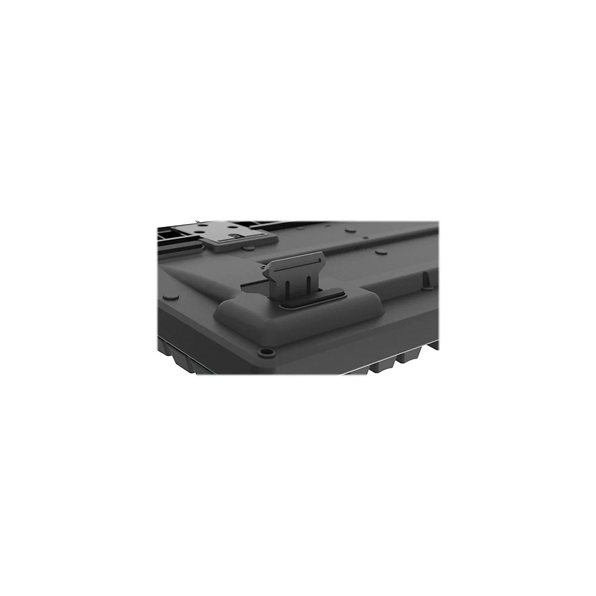 Detailaufnahme einer schwarzen mechanischen Tastatur. Fokus auf einen erhÃ¶hten FuÃŸ mit Clip-Mechanismus.
