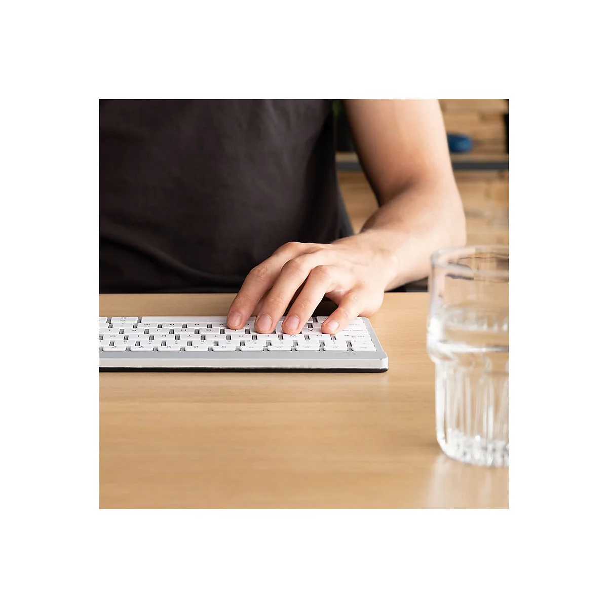R-Go Compact Break - Tastatur - mit integrierter Pauseanzeige - USB-C - QWERTY - Nordisch