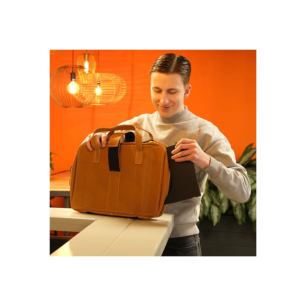 R-Go Ergonomische Laptoptasche Viva - Notebook-Tasche - 39.6 cm (15.6') - braun
