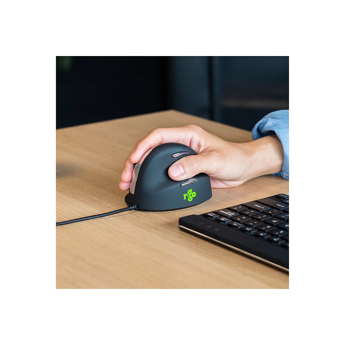 R-Go HE Mouse Ergonomische Maus, Mittel (165-195mm), rechtshändig, drahtgebundenen - Maus - USB - Schwarz/Silber