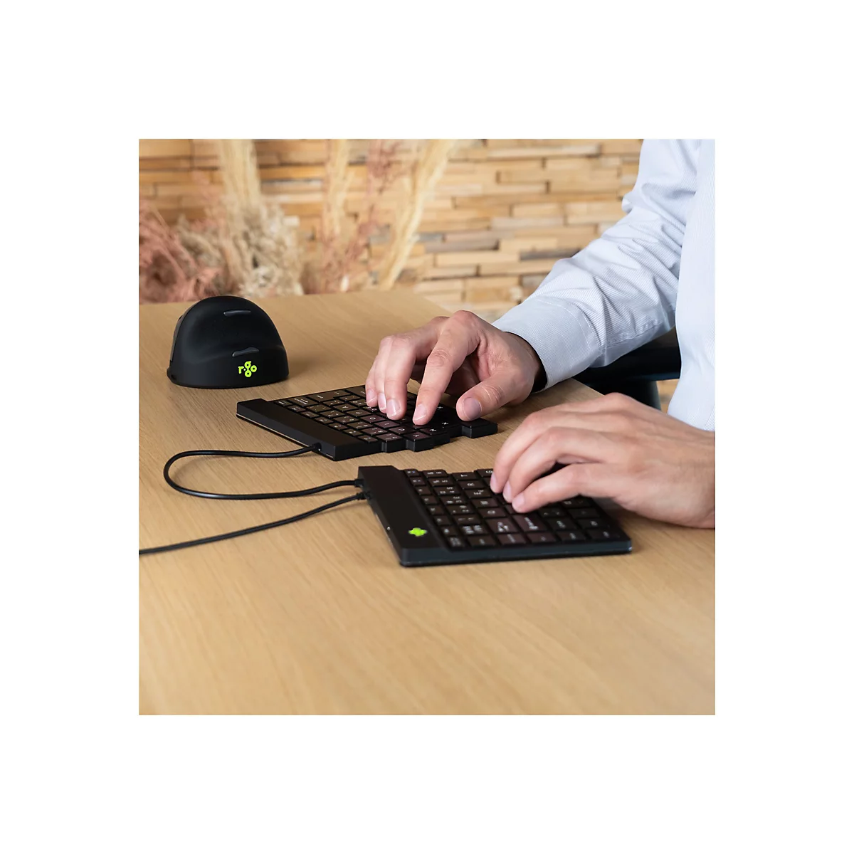 R-Go Split Ergonomische Tastatur, QWERTZ (DE), schwarz, drahtgebundenen - Tastatur - QWERTZ - Deutsch - Schwarz