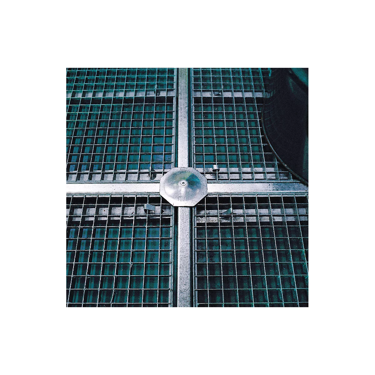 Raccord transversal pour éléments de sol asecos de hauteur 78 mm, en acier galvanisé, L 130 x P 130 mm