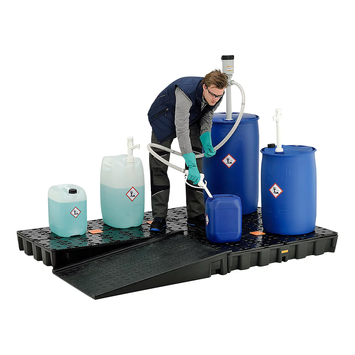 Rampe de chargement, pour bac de rétention en PE HD, capacité de charge 300 kg, 1260 x 800 x 180 mm